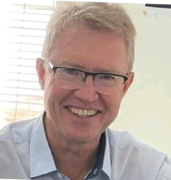 Mr Theunis Chamberlain